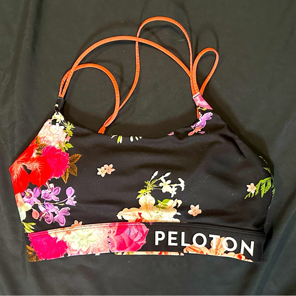 Peloton floral print sports bra size medium with removable pads